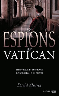 Couverture Les espions du Vatican