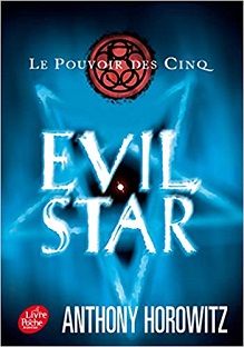 Couverture Le pouvoir des Cinq - Tome 2 - Evil Star