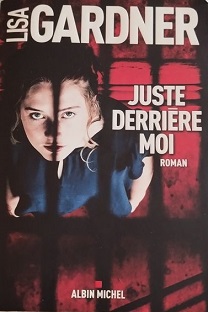 Couverture Juste derrière moi